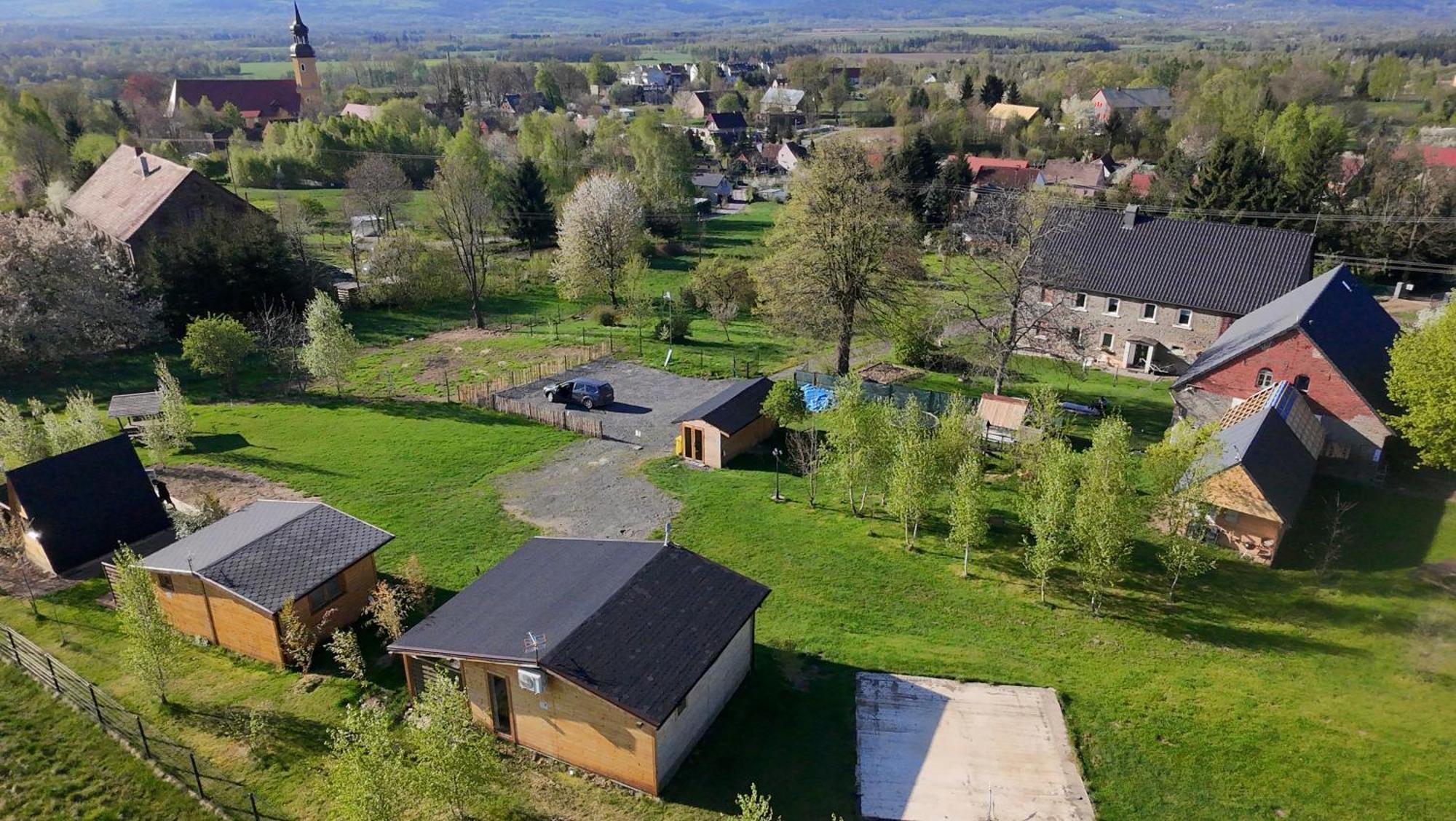 Domek W Gorach Izerskich 4 I 6 Osobowy, Agroturystyka, Zywe Zwierzeta, W Pelni Wyposazone, Plac Zabaw Dla Dzieci, Ognisko Z Kijkami I Rusztem, Ogrzewanie I Klimatyzacja, Latem Basen Mirsk Eksteriør billede